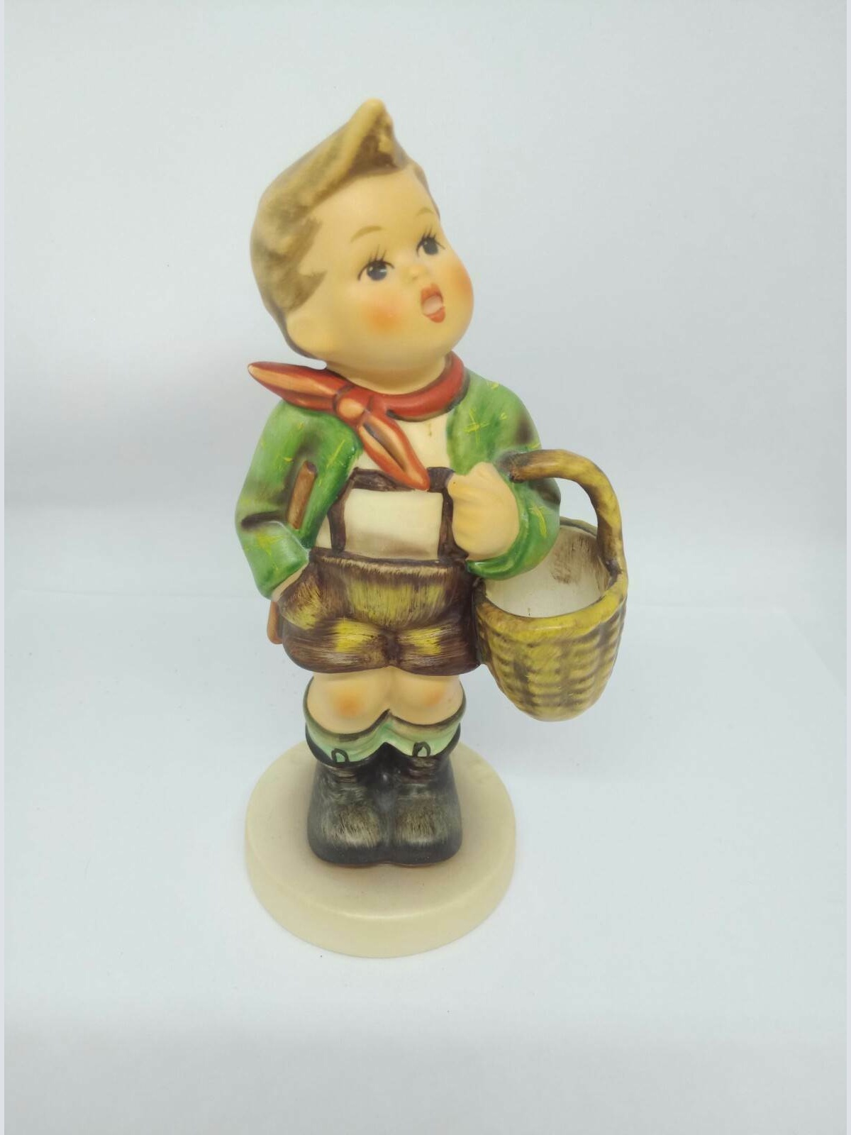Hummelfigur Dorfbub Modell 51 2/0 13.5cm 50206