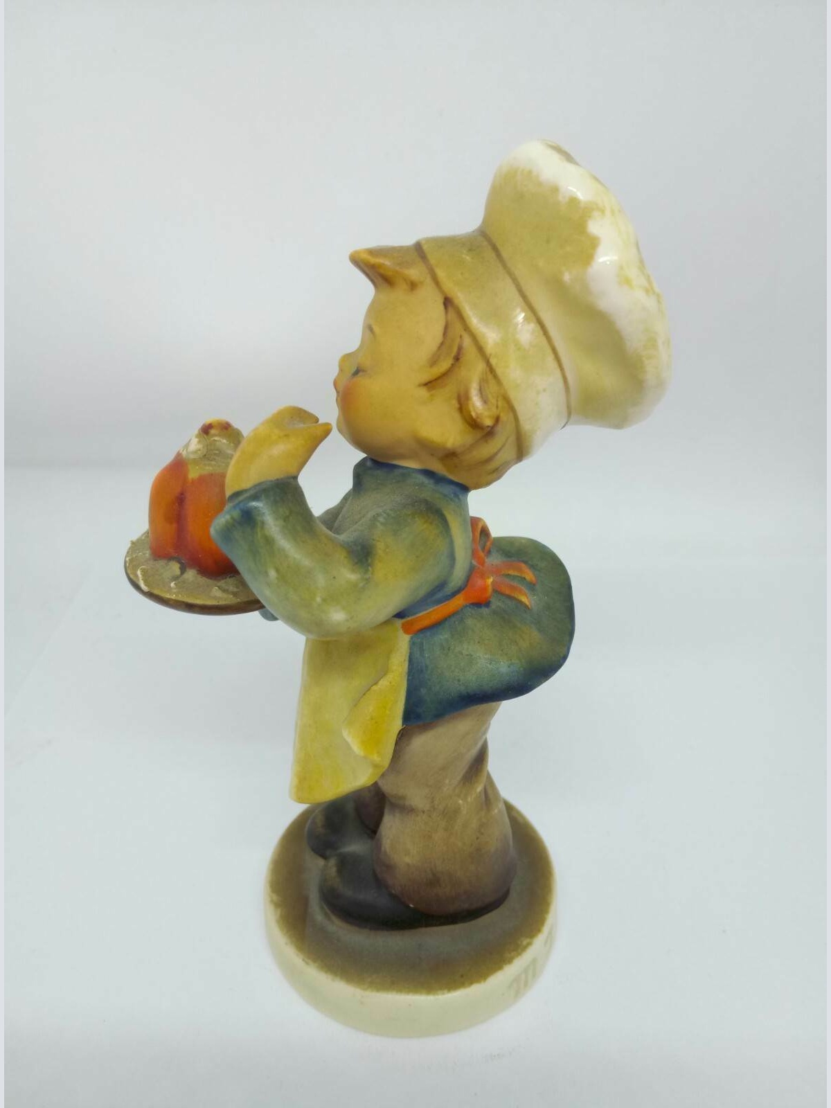 Hummelfigur "Der kleine Konditor" Modell 128 14cm 50213