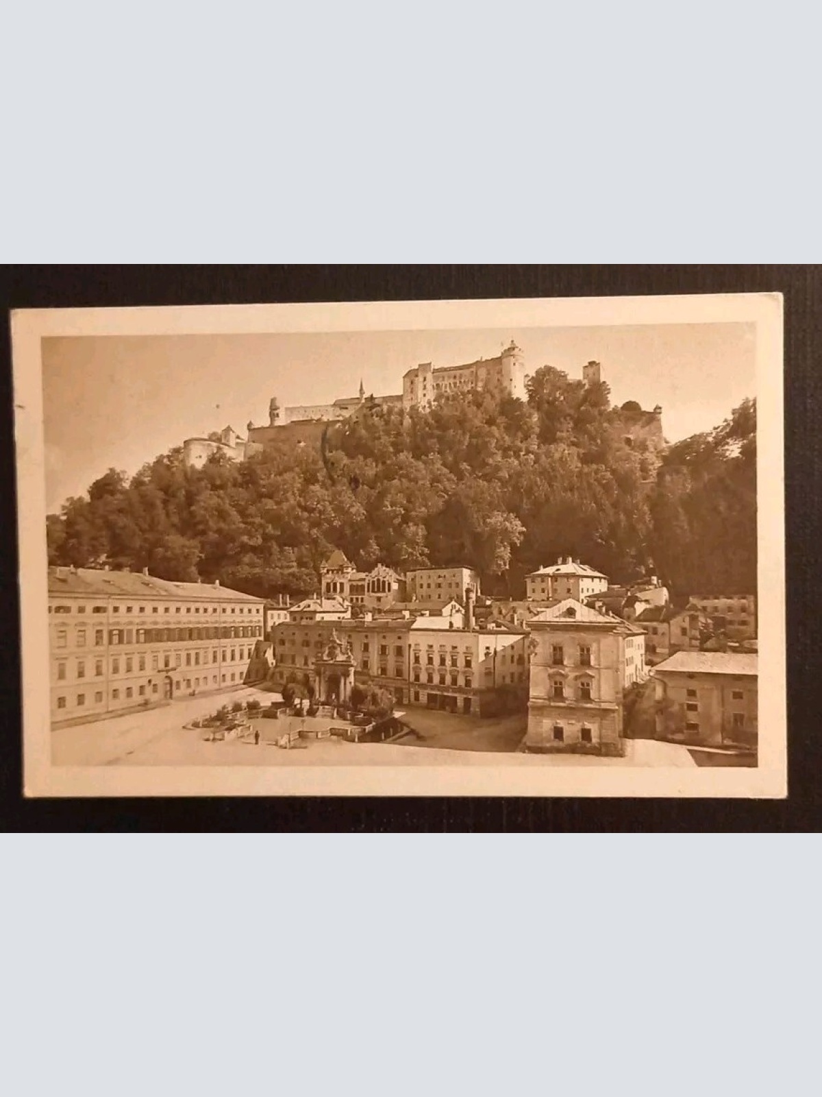 Salzburg Kapitelplatz Festung 600204A gr K