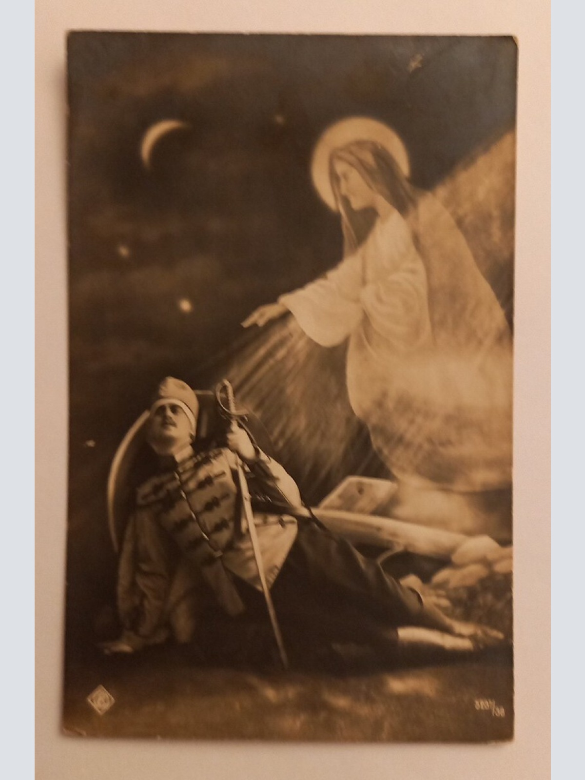 Künstlerkarte Soldat mit Schwert und Engel 600604A gr D