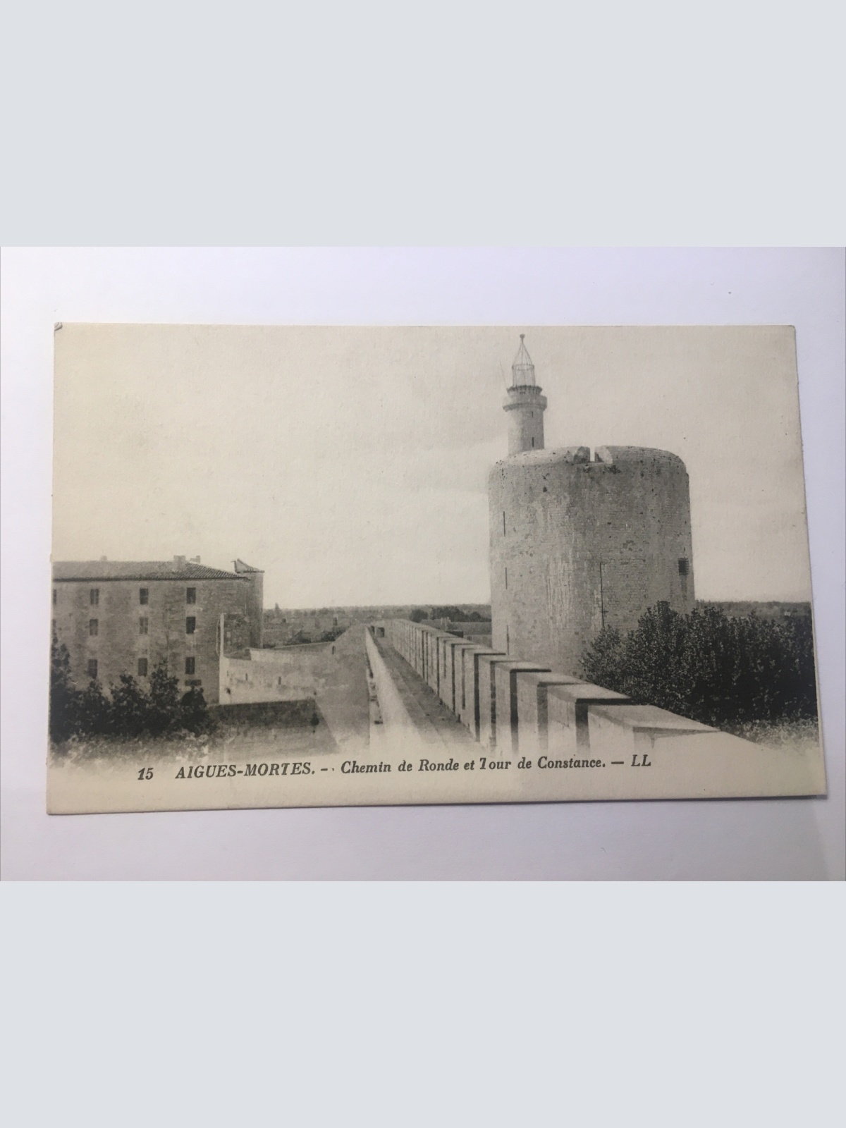 Aigues- Mortes. 646.