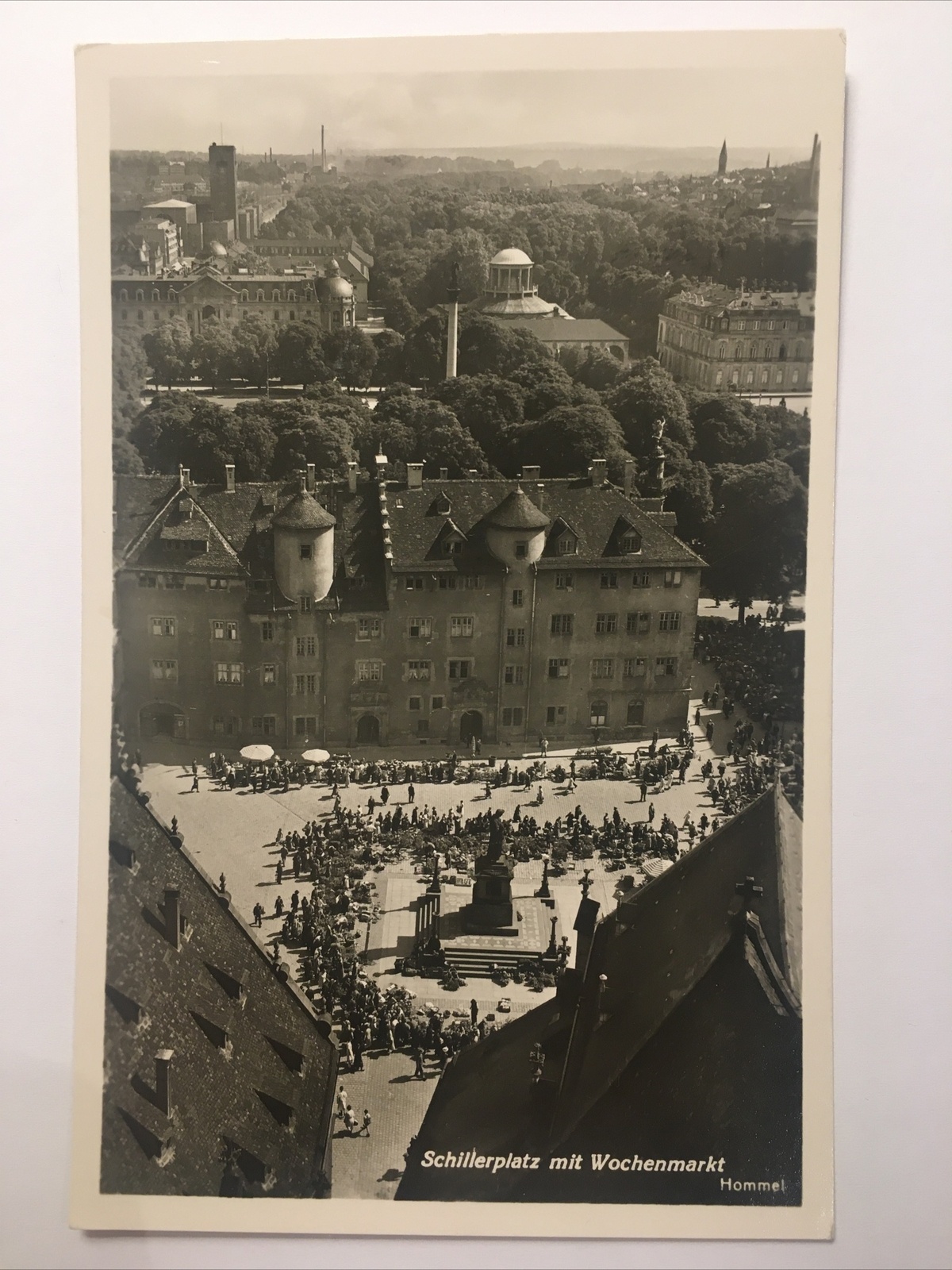 Schillerplatz mit Wochenmarkt 20074