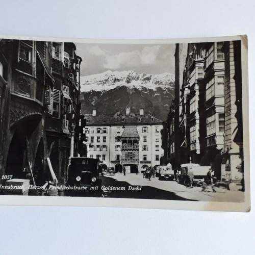 Innsbruck, Herzog Friedrichstrasse mit Goldenem Dachl 11149