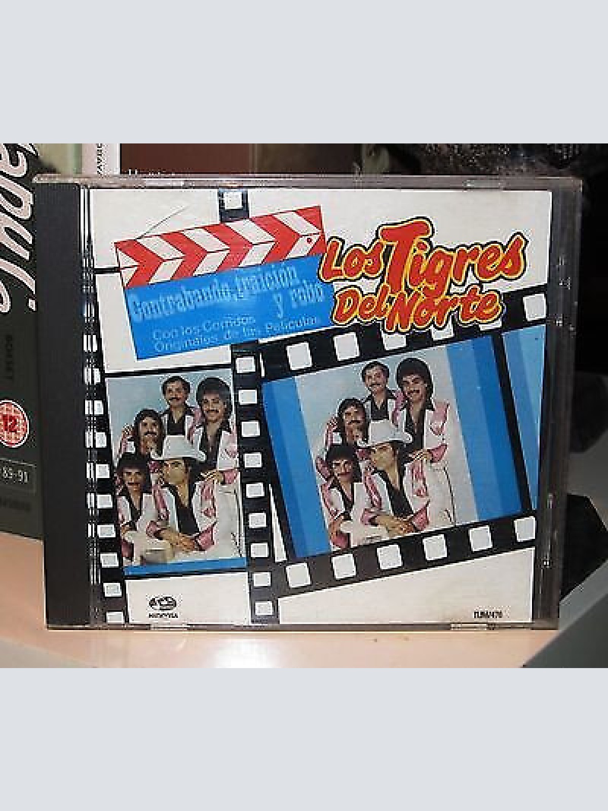 CDr, Comp Los Tigres Del Norte - Contrabando, Traición y Robo