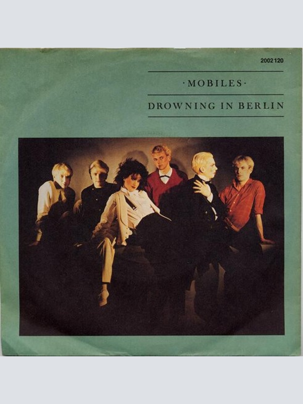 7", Single Mobiles - Drowning In Berlin