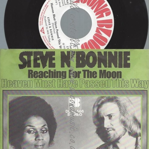 7"  Steve & Bonnie  Reaching For The Moon