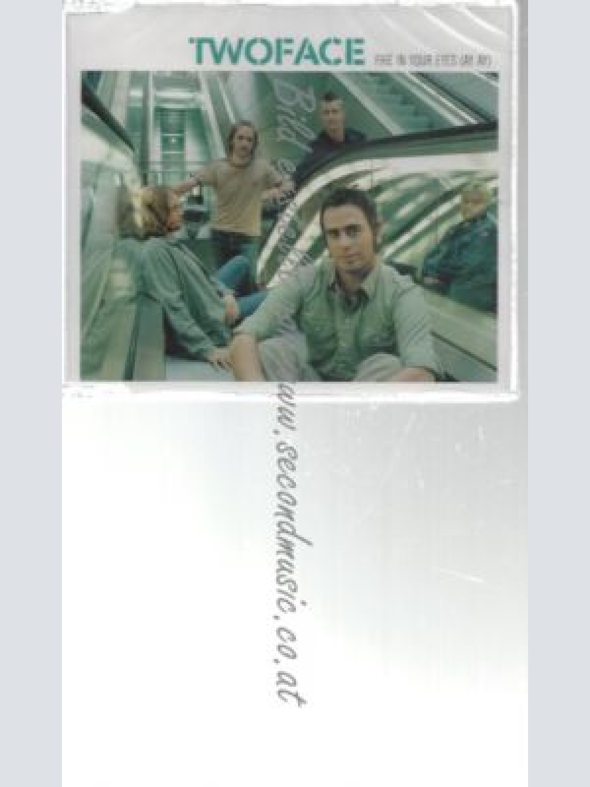 CD--Fire in your eyes //  Twoface