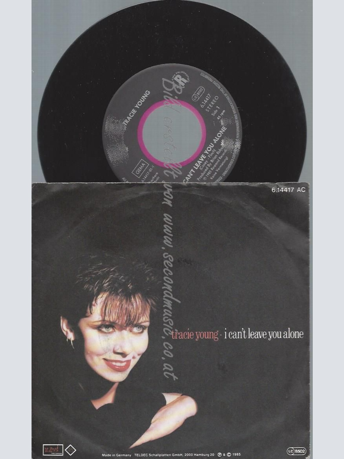 7"  Tracie Young  I Can't Leave You Alone