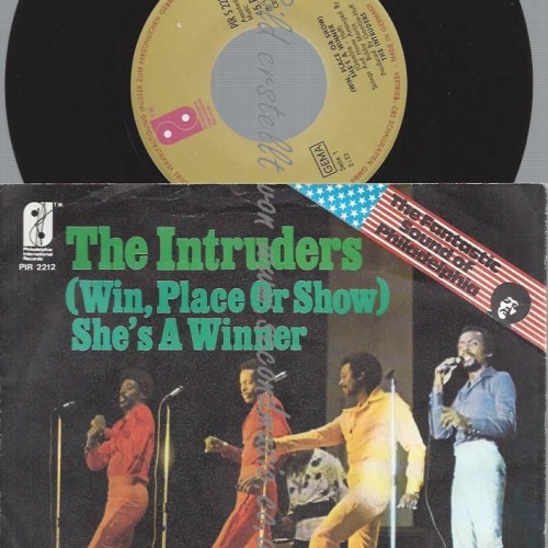 7"  The Intruders  She's A Winner
