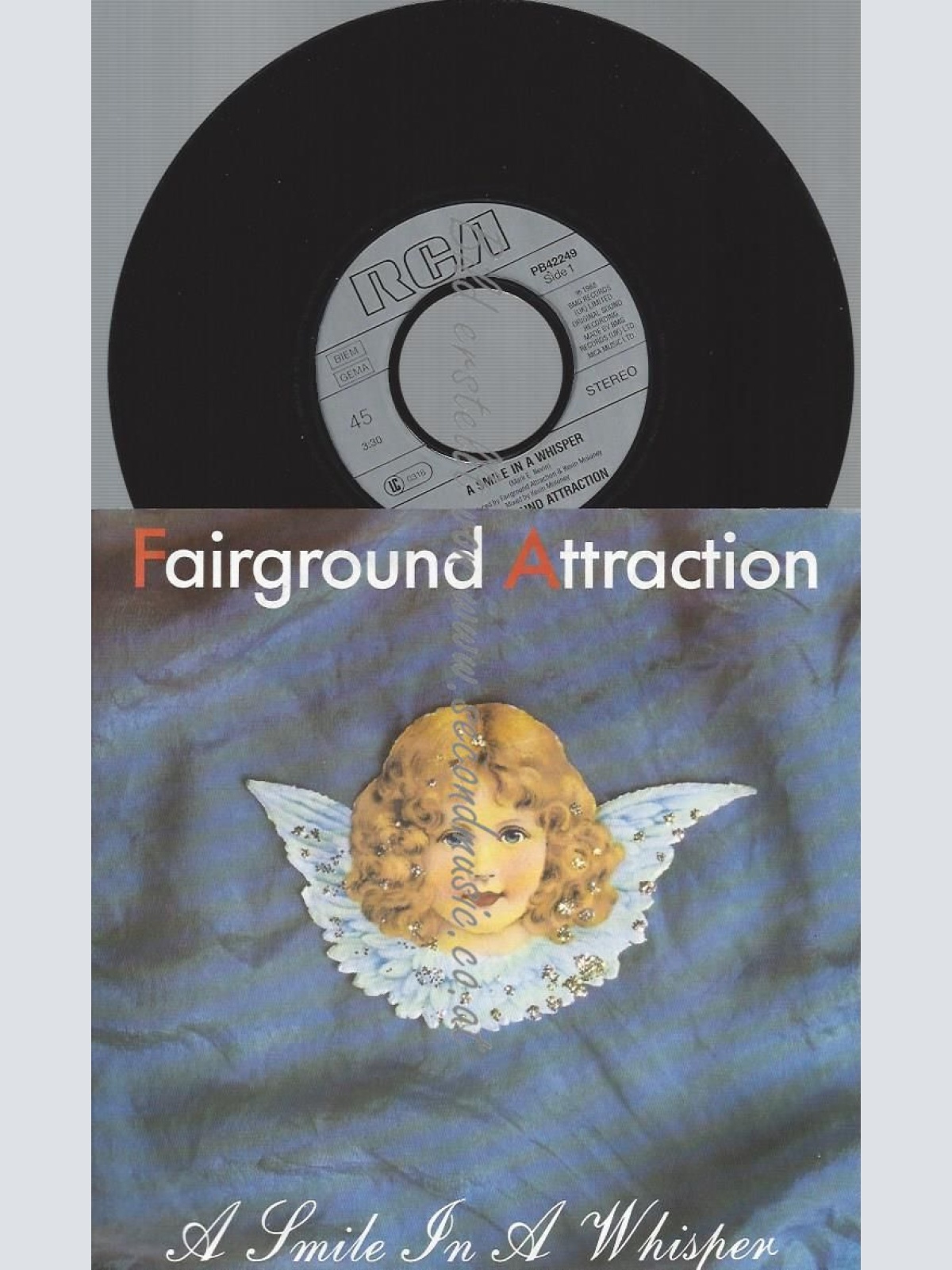 7"   Fairground Attraction  A Smile In A Whisper
