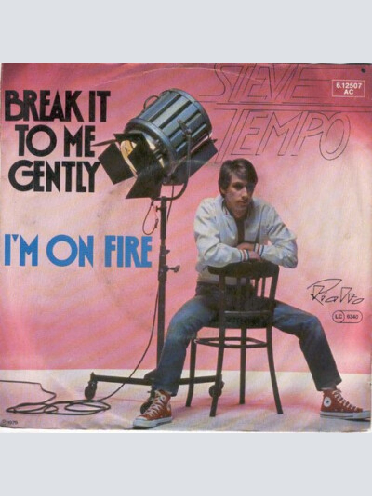 7", Single Steve Tempo (3) - Break It To Me Gently