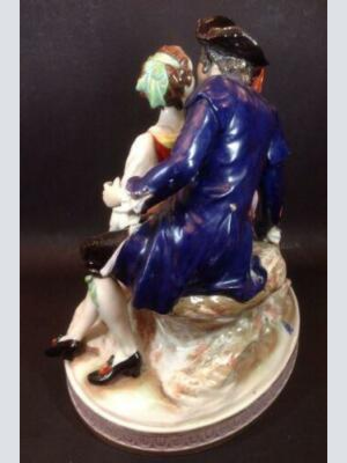 Ludwigsburg Porzellan ?  " Verliebtes Paar " um 1820 28 x 27 cm  12614