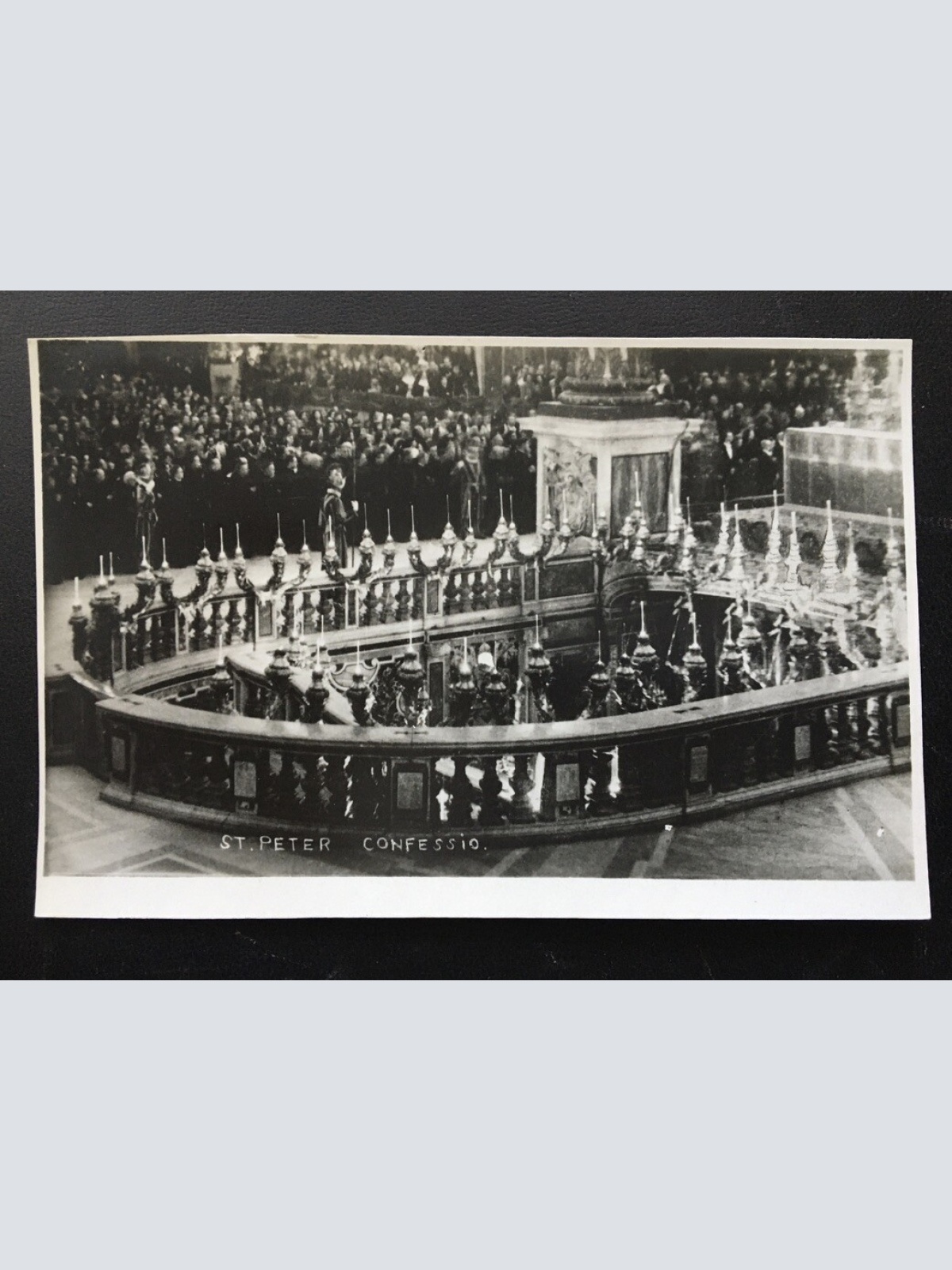 Rom/Roma - St. Peter - Confessio - Vatikan Italien 400271 TH F
