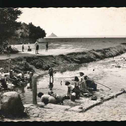 AK aus Genets Frankreich mit Wäscherinen (225)