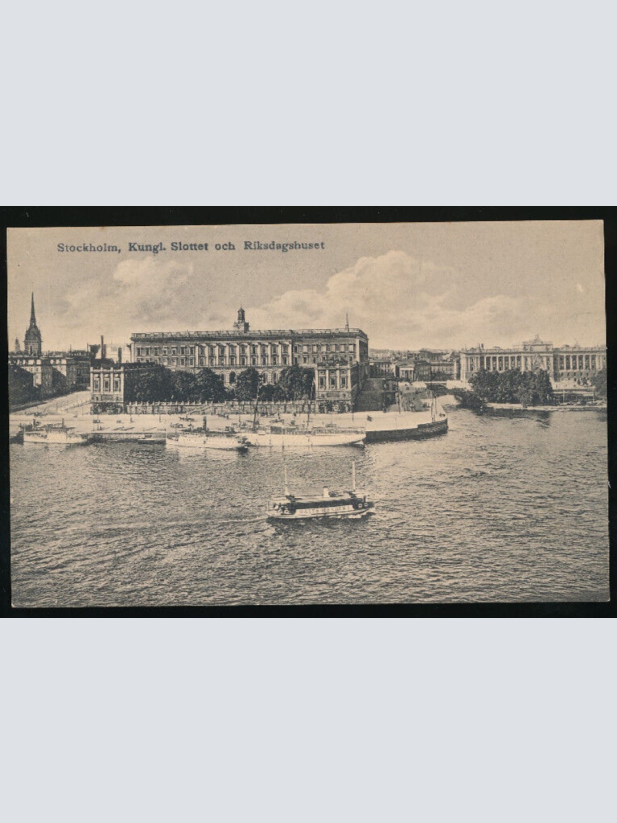 AK aus Stockholm Kungl. Slottet och Riksdagshuset Schweden (915)