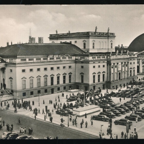 AK aus Berlin Staatsoper unter den Linden mit Oldtimer Alten Autos (1770)