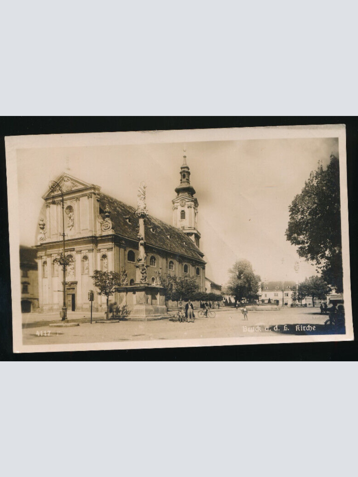 AK aus Bruck a. d. E. mit Kirche Niedrösterreich (2143)