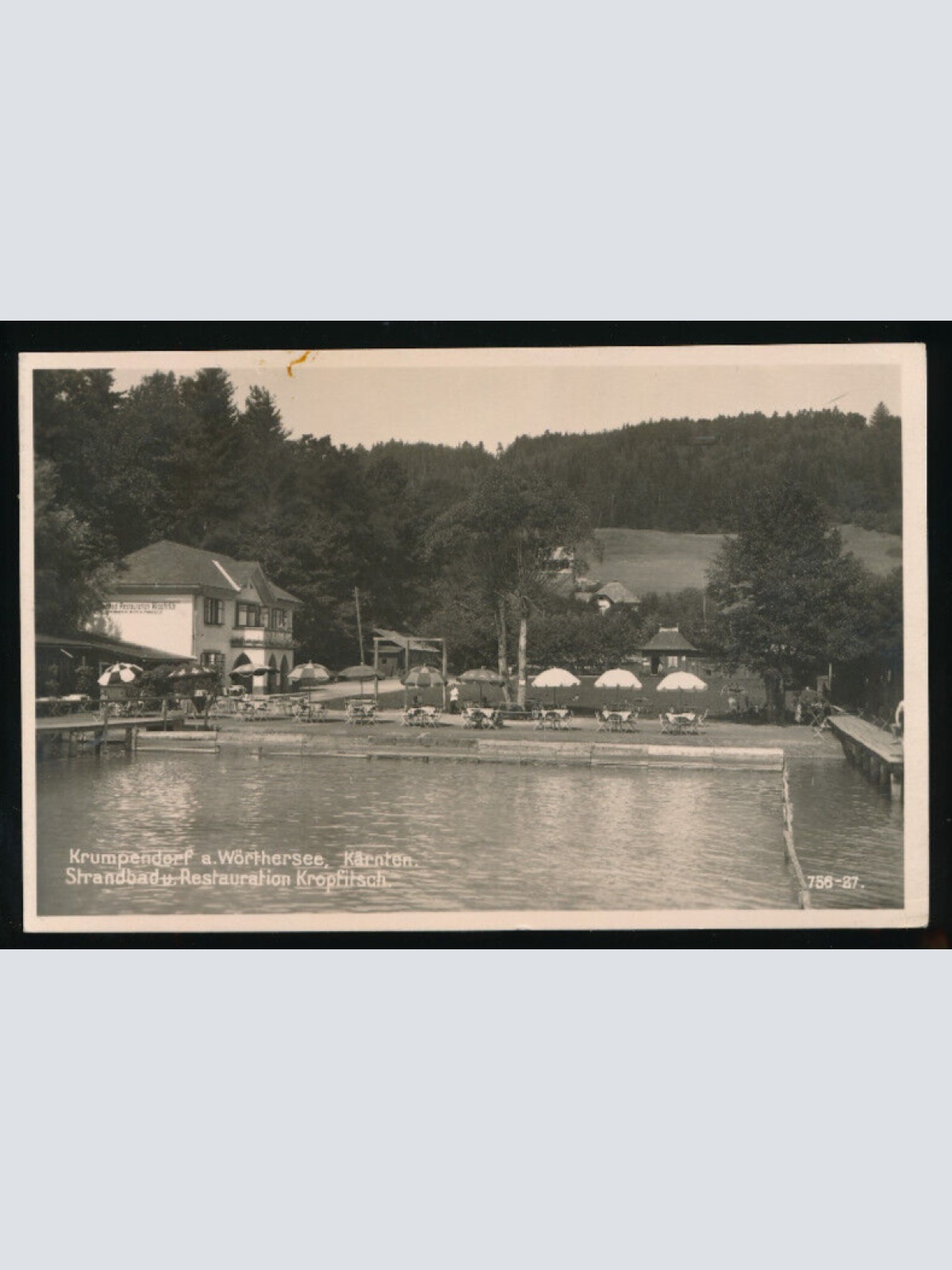 AK aus Krumpendorf am Wörthersee mit Strandbad Kärnten  (2941)