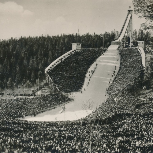 AK, Oslo, Holmenkollbakken, The skijuming Hill at Holmenkollen, Norwegen (S307)