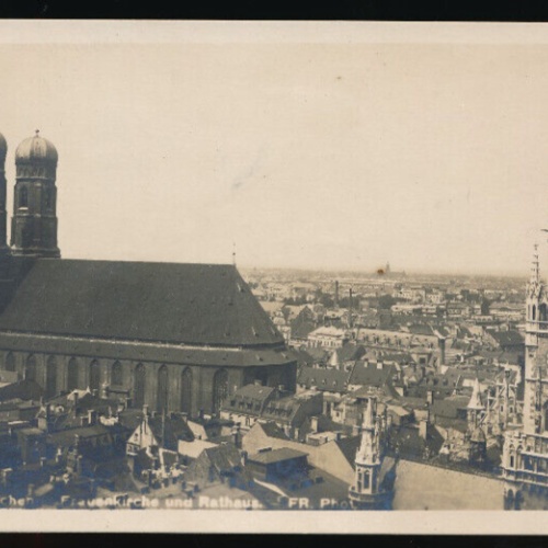 AK aus München Frauenkirche und Rathaus Bayern (4655)