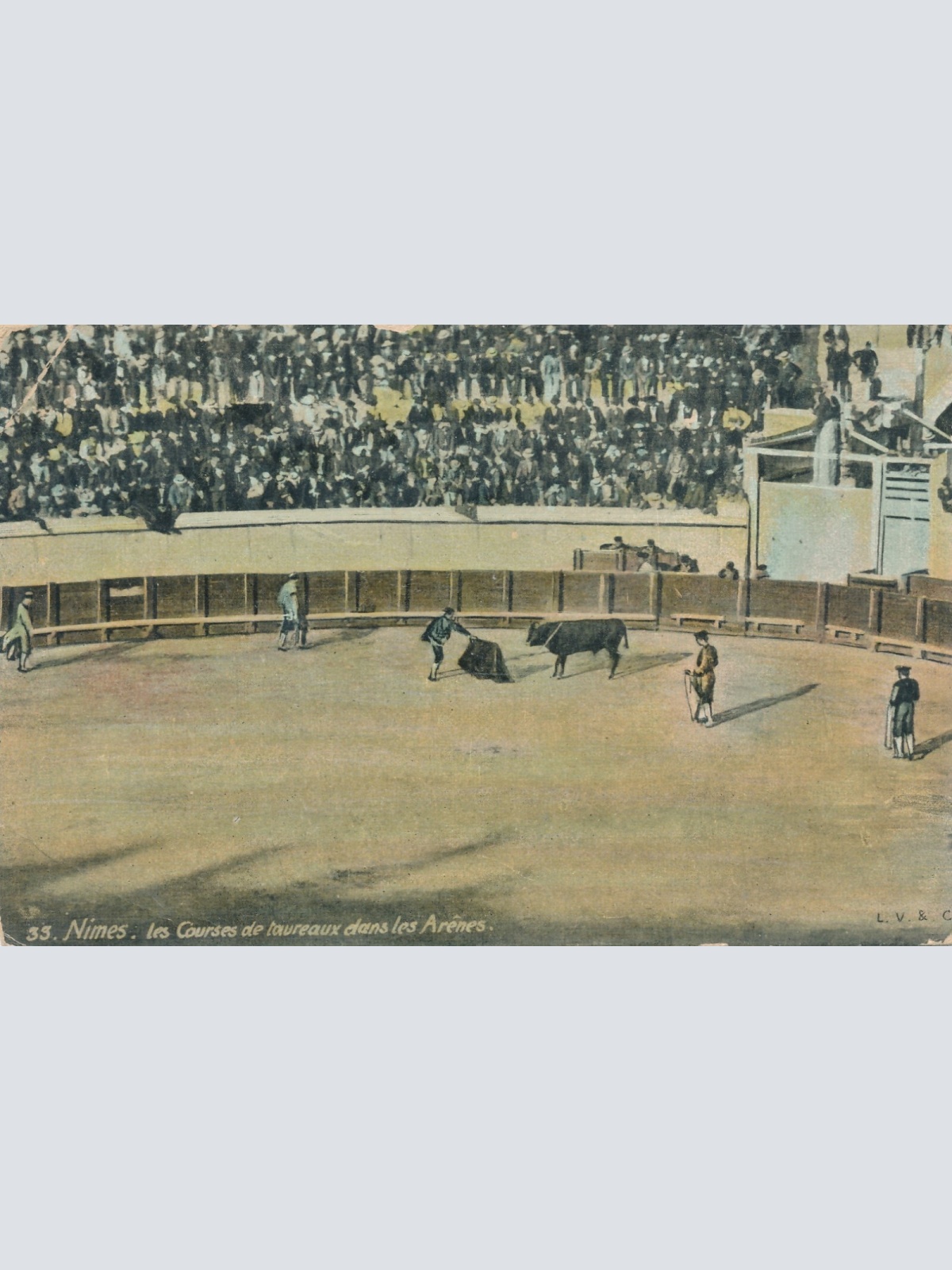 AK, les Course de Taureaux dans les Arenes, Stierkampf, Nimes (S822)
