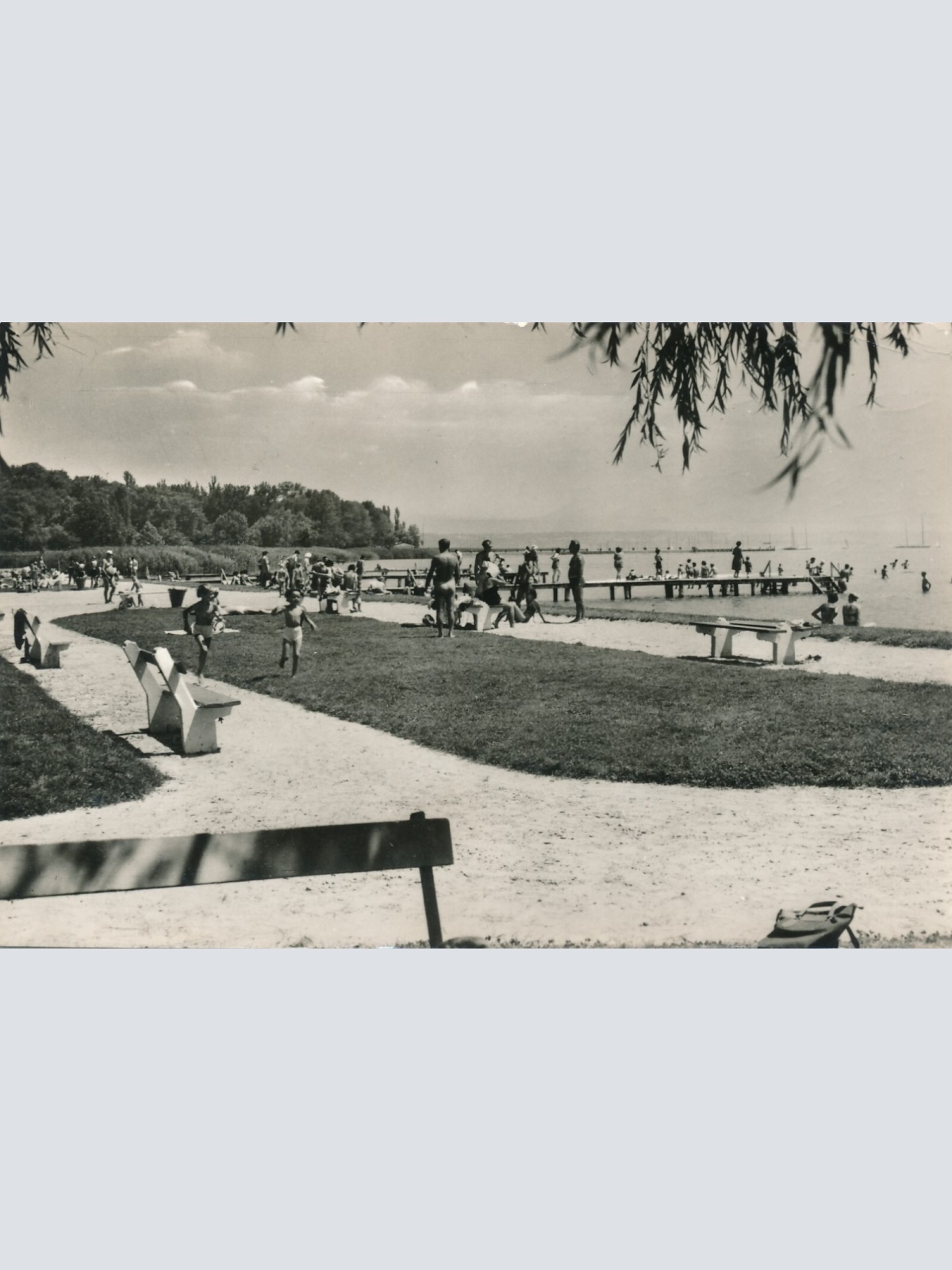 AK, Balatonalmádi, Strandreszlet, Ungarn (S945)