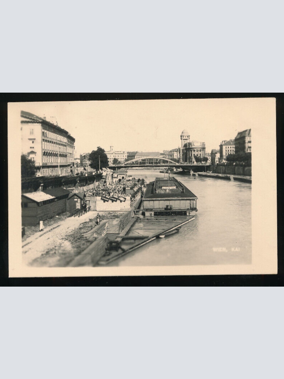 AK aus Wien Kai mit Brücke (5487)