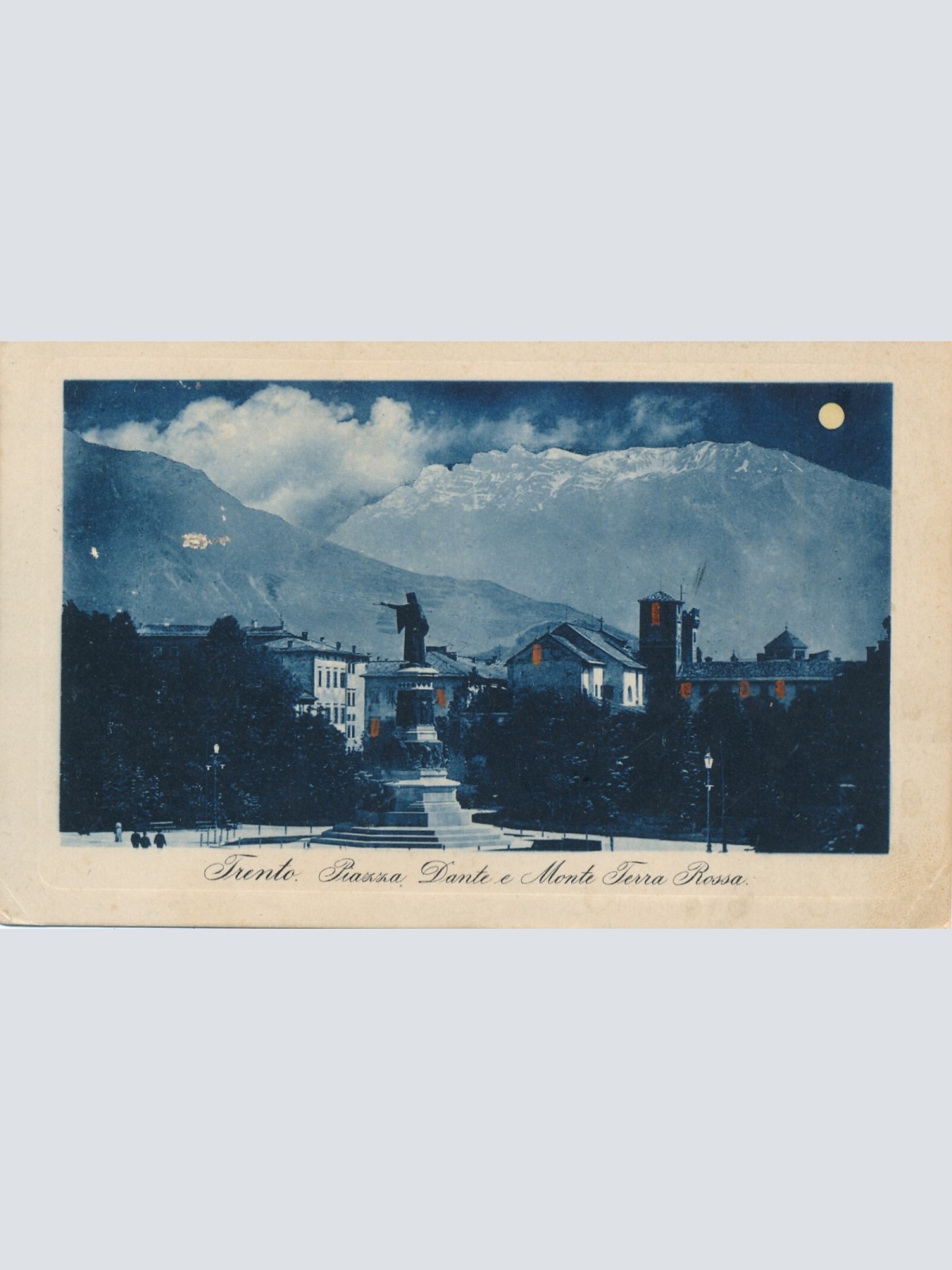 AK, Mondschein, Trento, Piazza, Dante e Monte Terra Rossa, Italien (S1182)