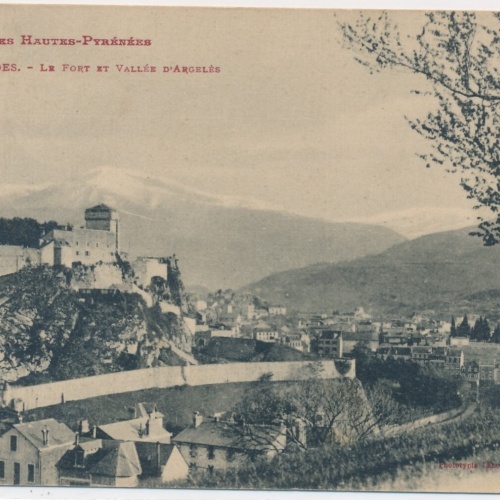 AK, Lourdes - Le Fort et Vallee D'Argeles, Frankreich (S1979)