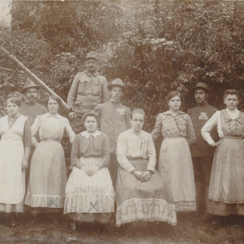 AK Annodazumals Foto einer Bauermfamilie (6853)