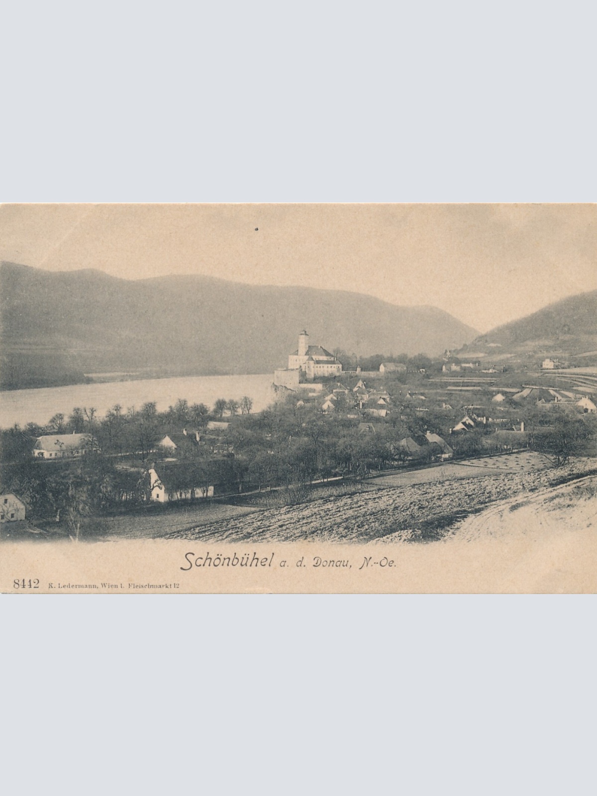 AK aus Schönbühel an der Donau mit Schloss Niederösterreich (6970)