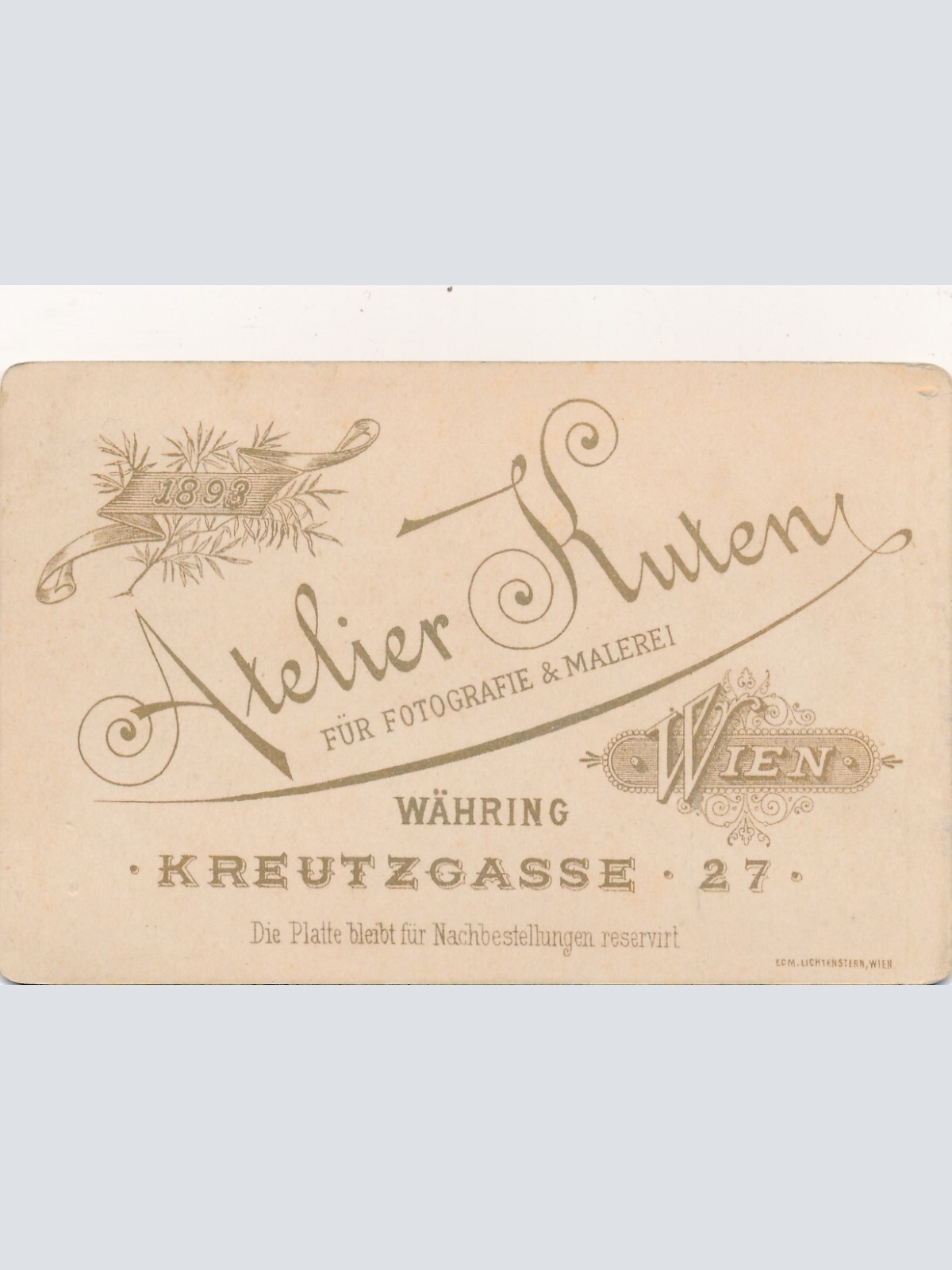 Hartkarton - Foto Mann mit Schnauzbart Wien Atelier Kuten (7256)