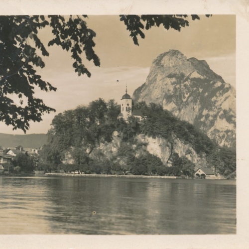 AK aus Traunkirchen mit Traunstein Oberösterreich (7670)