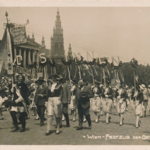 AK aus Wien Festzug der Gewerbe (7554)