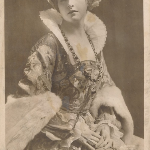 AK, Henny Porten als Anna Boleyn (S2126)