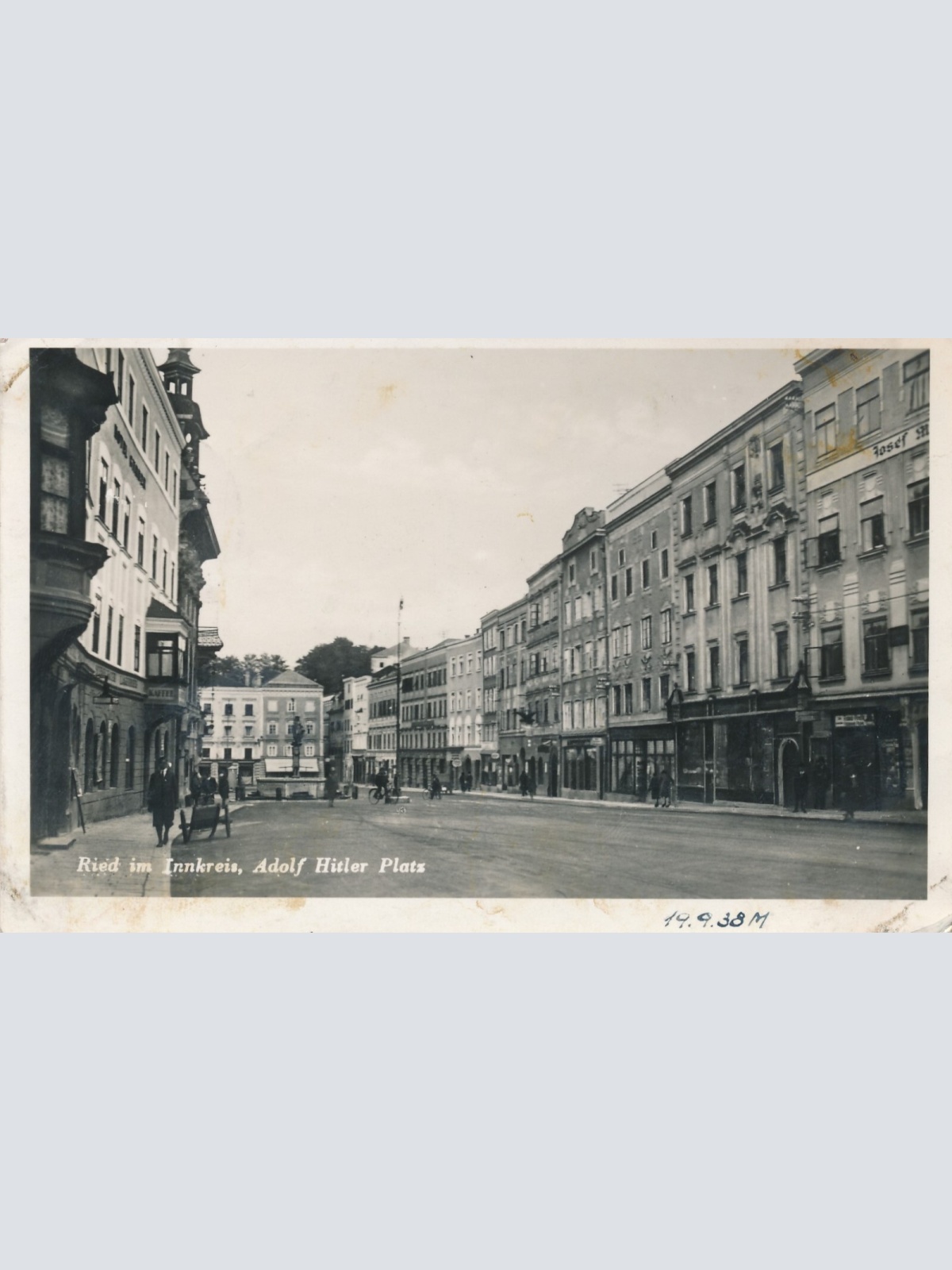 AK aus Ried im Innkreis Adolf Hitler Platz Oberösterreich Ansichtskarte (8194)