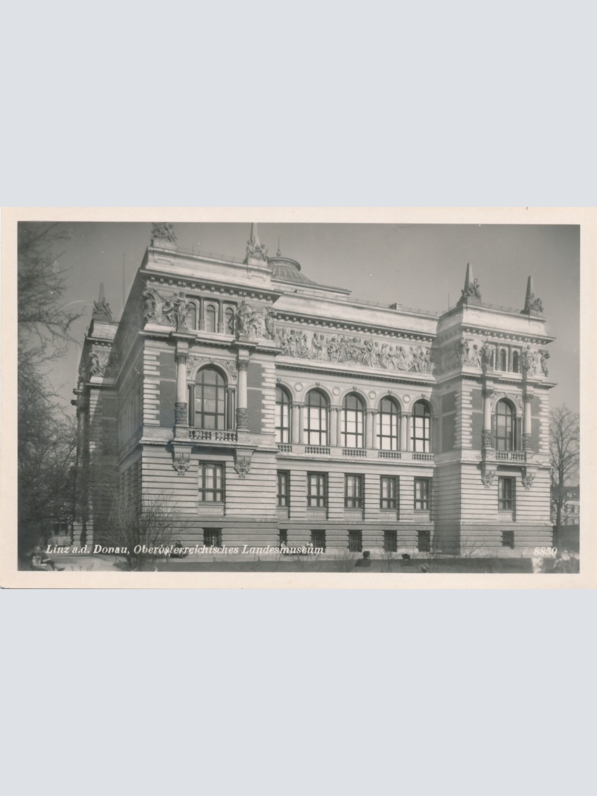 AK aus Linz an der Donau mit Landesmuseum Oberösterreich Ansichtskarte (8281)