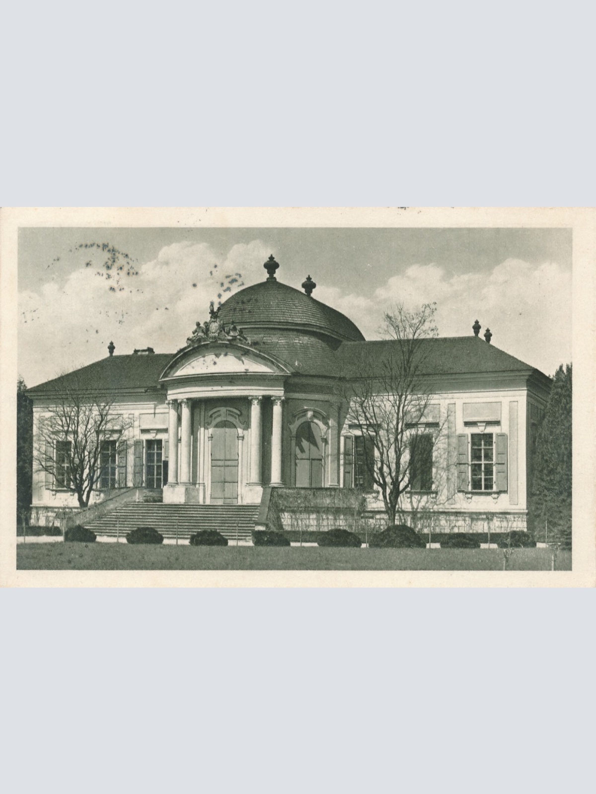 AK aus Melk Pavillon im Stiftsgarten Niederösterreich Ansichtskarte ---(8094)