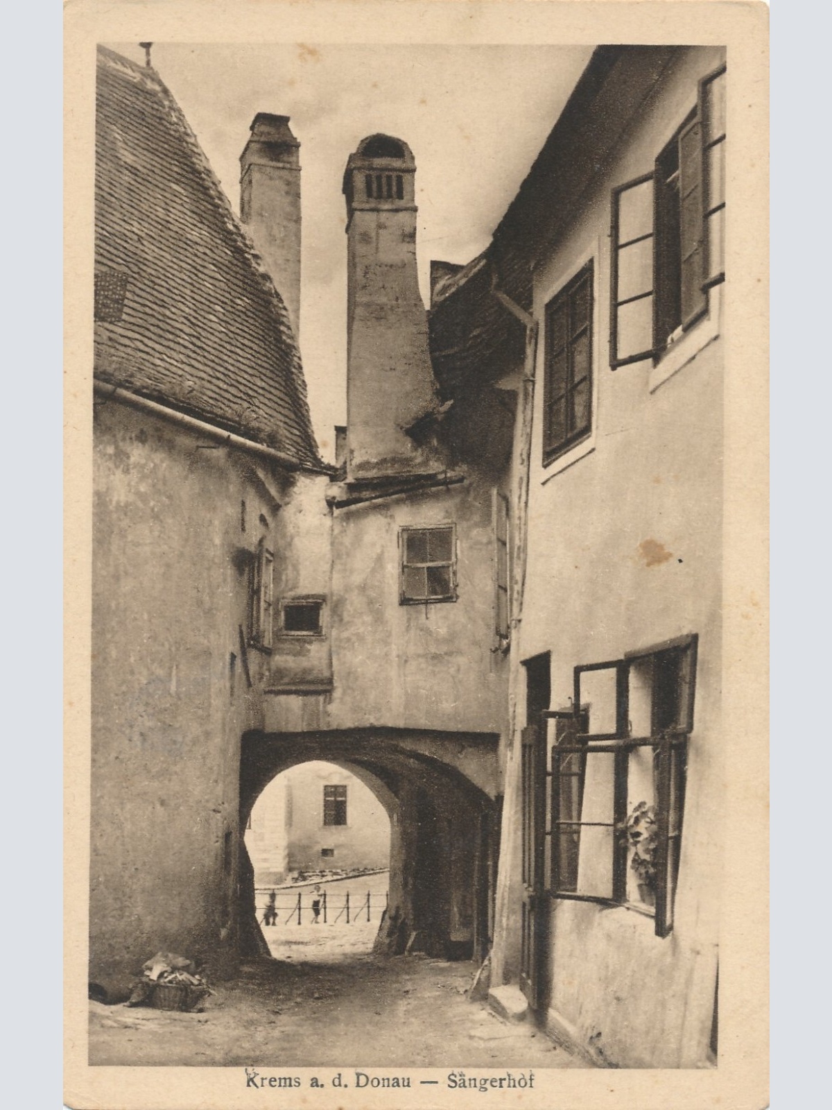 AK aus Krems mit Sängerhort Niederösterreich Ansichtskarte (8119)