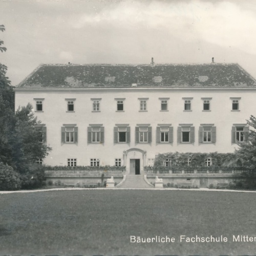 AK aus Mittergraben mit Fachhochschule Niederösterreich Ansichtskarte (8118)