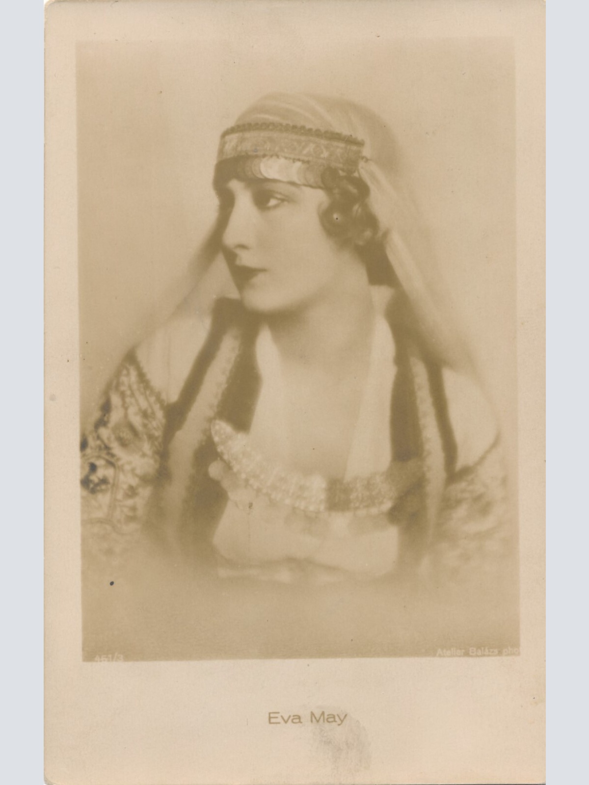 AK, Eva May (S2194)