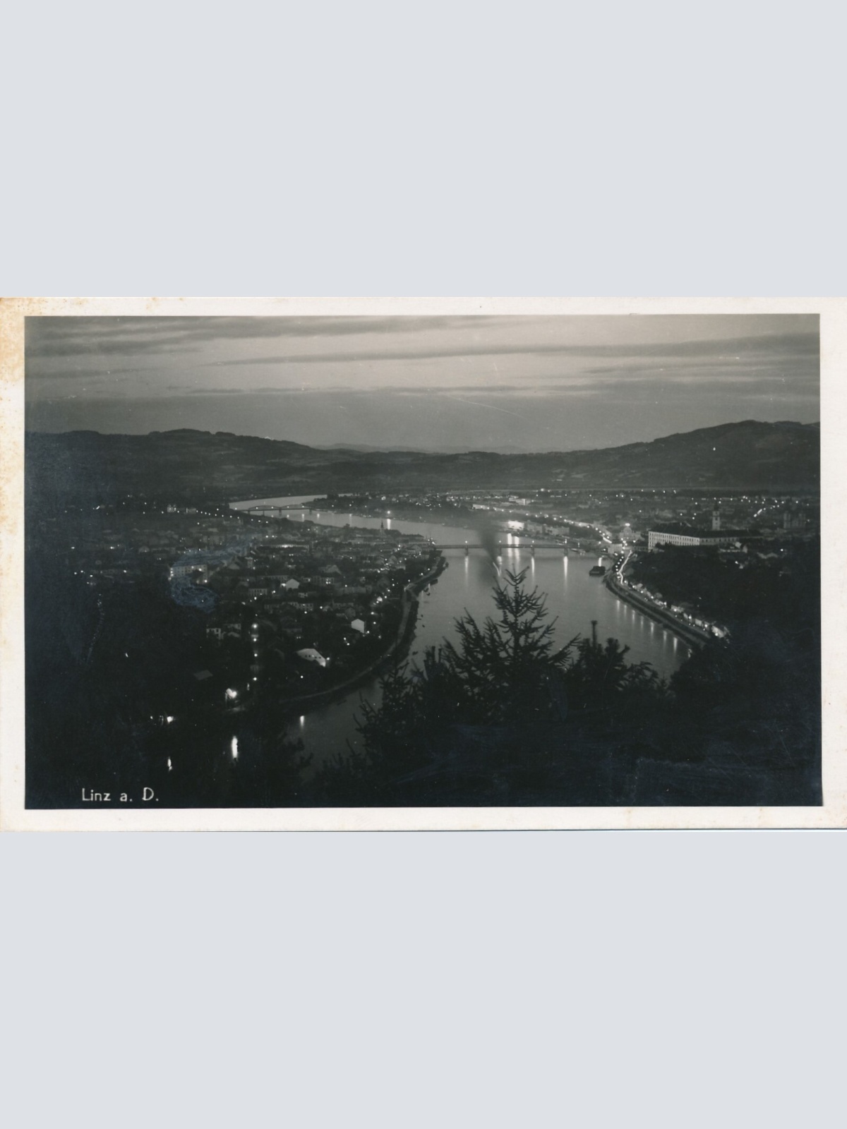 AK aus Linz an der Donau bei Nacht Oberösterreich Ansichtskarte (8474)