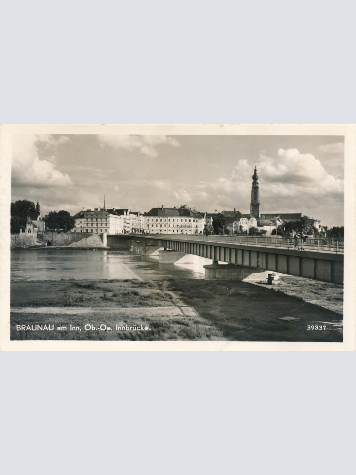 AK aus Braunau am Inn mit Innbrücke Oberösterreich Ansichtskarte (8501)