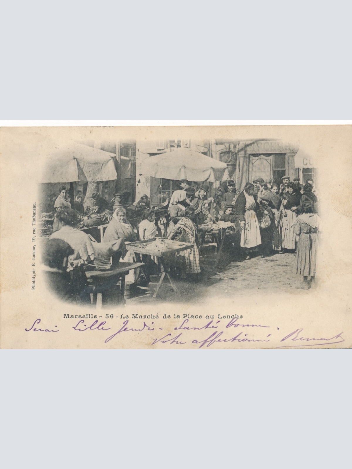 AK aus Marseille auf dem Markt Frankreich Ansichtskarte (8575)