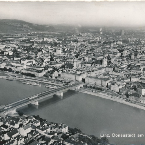 AK aus Linz an der Donau Fliegeraufnahme Oberösterr. Ansichtskarte (8983)