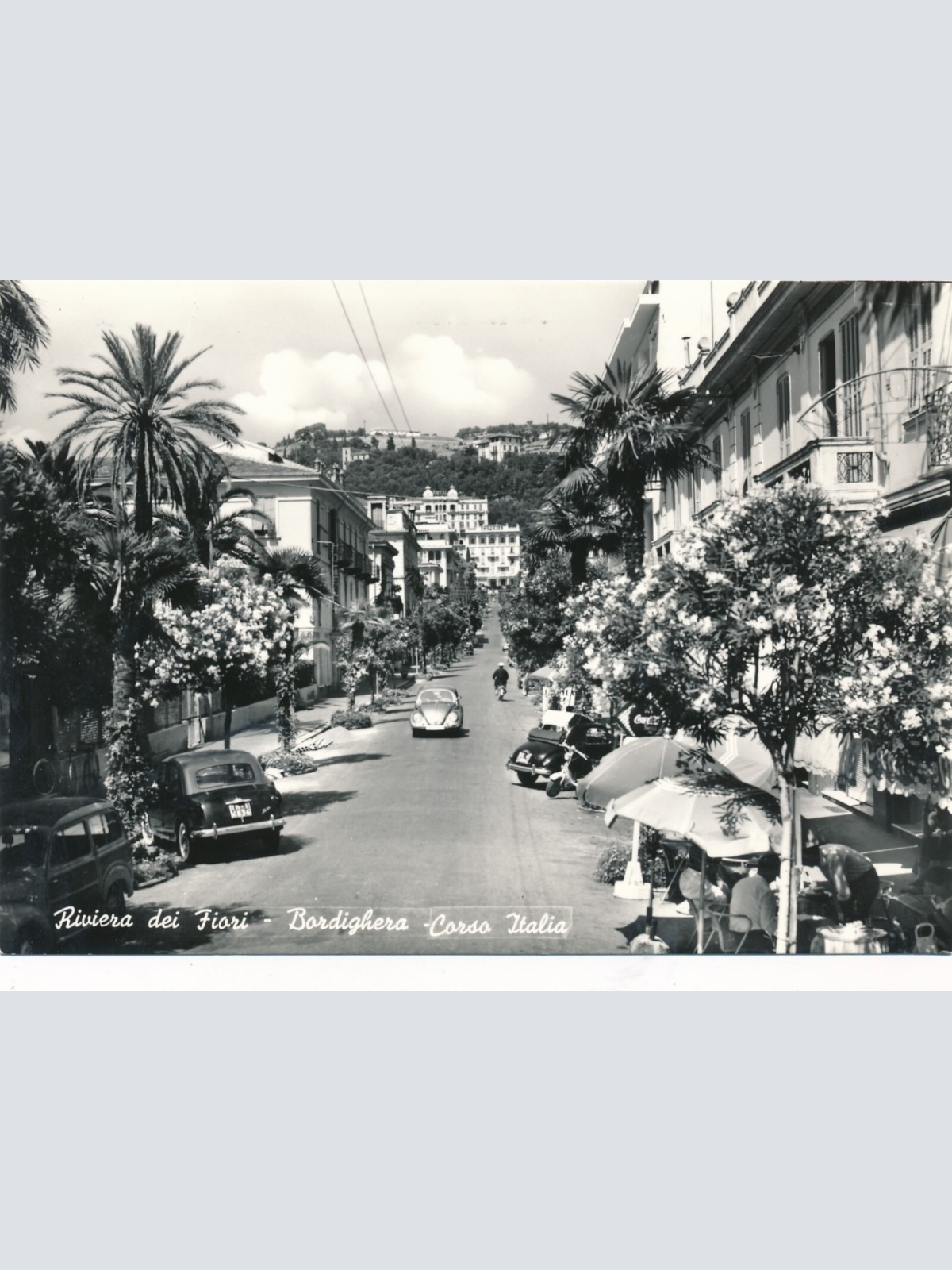 AK aus Fiori Bordighera Corso mit Oldtimer Italien Ansichtskarte (9531)