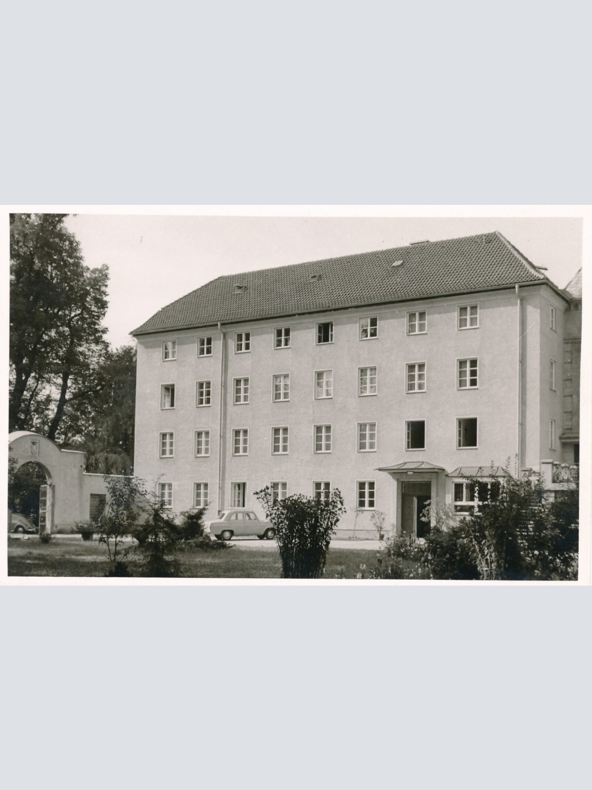 AK aus Salzburg Apostolatshaus Ansichtskarte (9572)