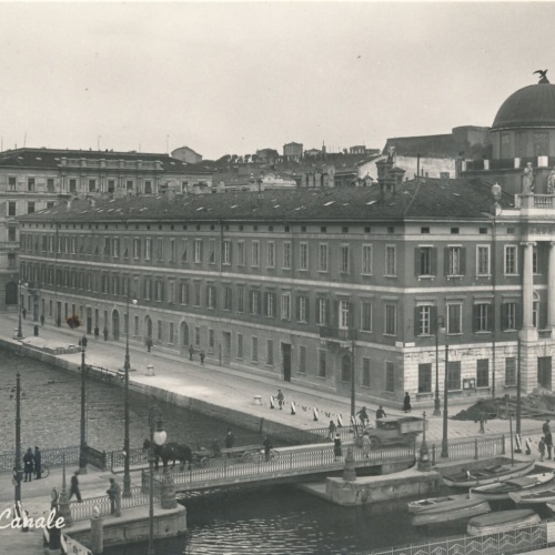 AK aus Trieste Italien Ansichtskarte (9660)