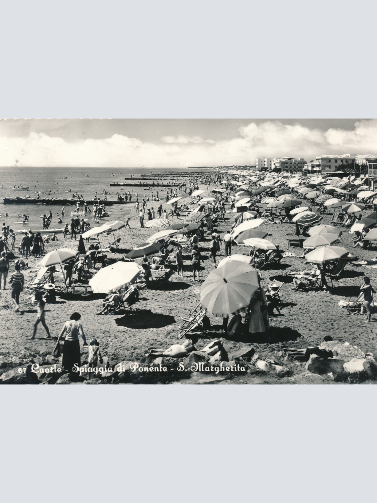 AK aus Caorle Spiaggia di Ponente Italien Ansichtskarte (9661)