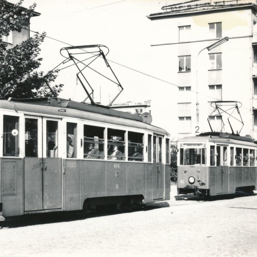 Foto - Karte  Eisenbahn - Straßenbahn Ansichtskarte (11321)